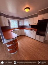 162 W 8th St in Oswego, NY - Building Photo - Building Photo