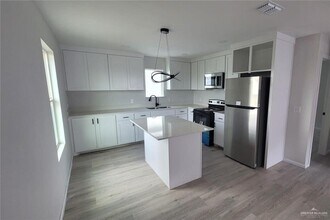 3531 S Dominique Dr-Unit -4 in Pharr, TX - Building Photo - Building Photo