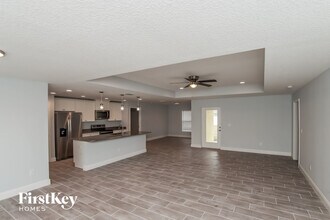 541 Bird Ave SE in Palm Bay, FL - Foto de edificio - Building Photo