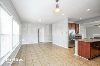 15238 Radiance Dr in Noblesville, IN - Foto de edificio - Building Photo