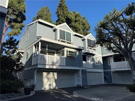 2218 Mayfair Ct in Costa Mesa, CA - Building Photo