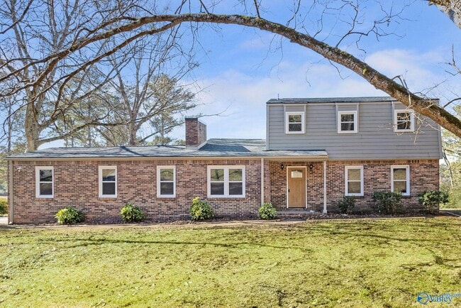 property at 4307 Indian Hills Rd SE