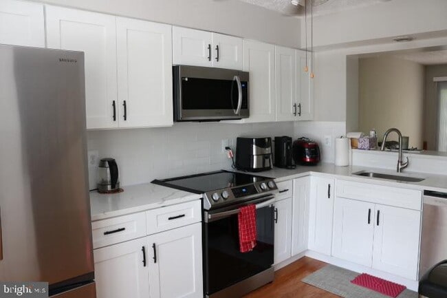 7319 Stream Way in West Springfield, VA - Building Photo - Building Photo