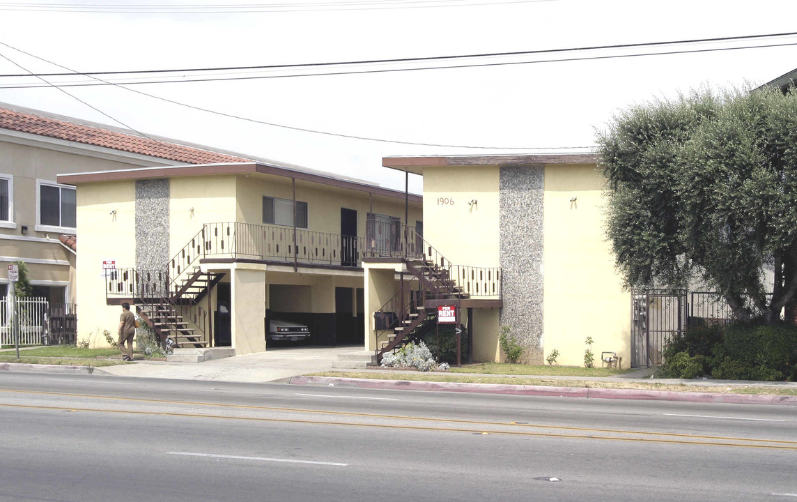 1906 S Del Mar Ave in San Gabriel, CA - Building Photo