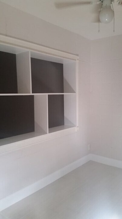836 NW 12th Ter, Unit 1 in Fort Lauderdale, FL - Foto de edificio