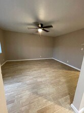 119 E Amador St in Fresno, CA - Foto de edificio - Building Photo