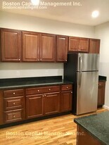 11 Quint Ave in Boston, MA - Building Photo