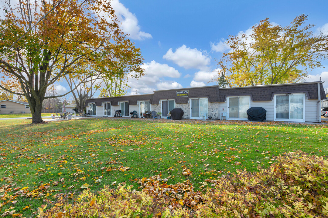 Nicolet Apartments in Appleton, WI - Building Photo