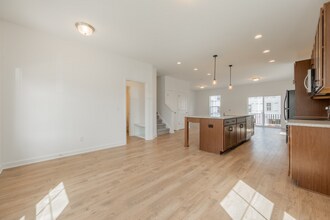 1041 Balsam Ln in Blacksburg, VA - Building Photo - Building Photo