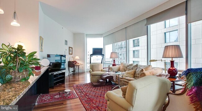 1414 S Penn Square in Philadelphia, PA - Building Photo - Building Photo