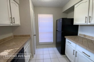 15907 Wingdale Dr in Houston, TX - Foto de edificio - Building Photo