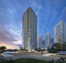 13685-13102 102 Ave in Surrey, BC - Building Photo