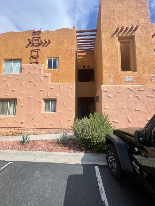 736 Hardy Way in Mesquite, NV - Building Photo