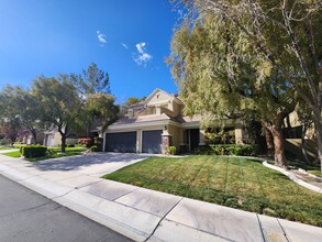 9516 Royal Lamb Dr in Las Vegas, NV - Building Photo - Building Photo