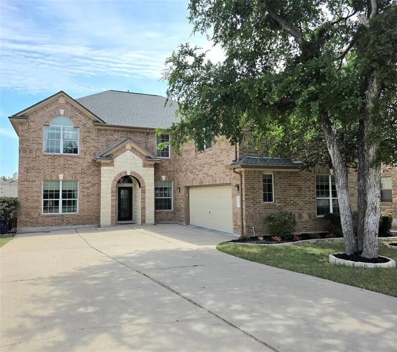333 Spanish Mustang Dr in Cedar Park, TX - Building Photo