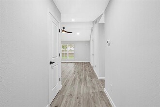 23818 Lestergate Dr in Spring, TX - Building Photo - Building Photo