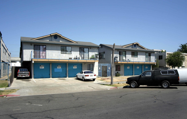 4067 Van Dyke Ave in San Diego, CA - Building Photo - Building Photo