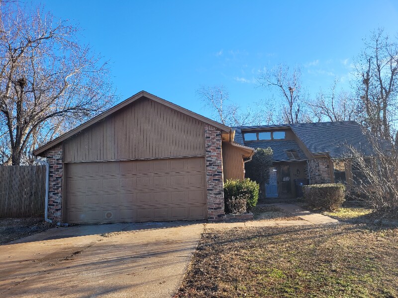 132 Sonora in Edmond, OK - Building Photo