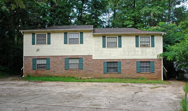 653 Holyoke Ct in Tallahassee, FL - Foto de edificio - Building Photo