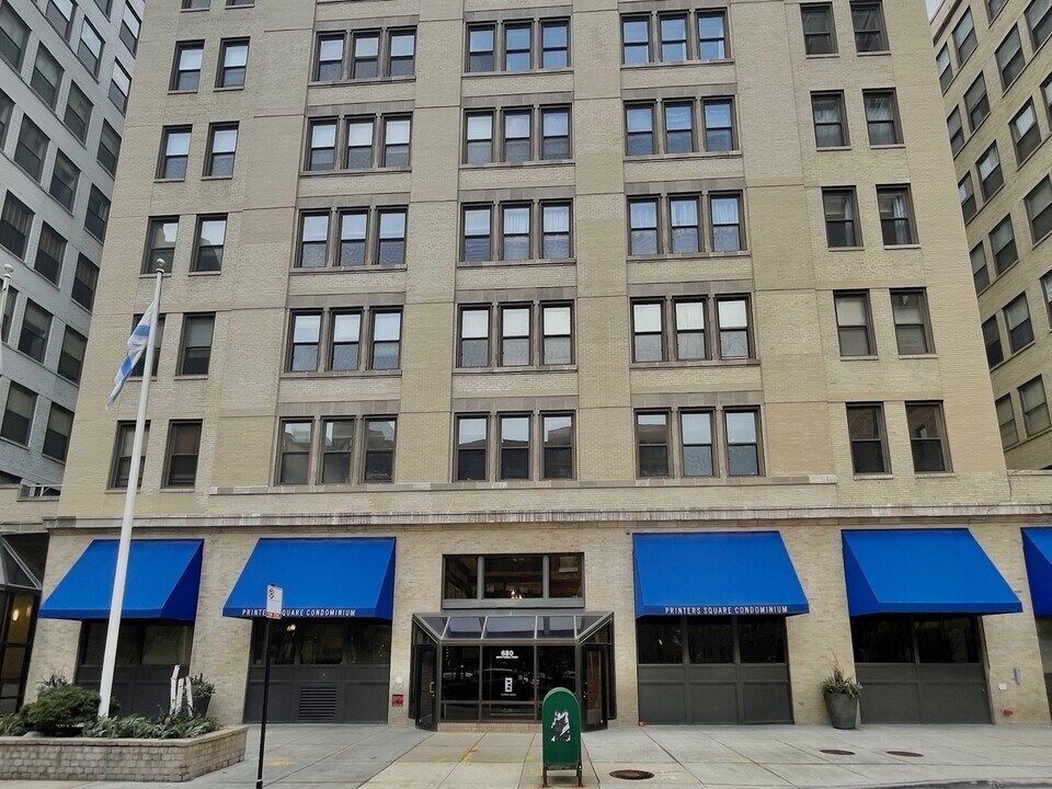 680 S Federal St in Chicago, IL - Building Photo