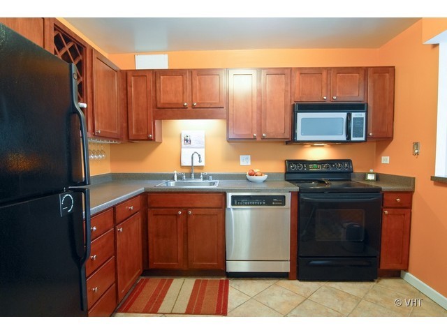 211 E Ohio St, Unit 1814 in Chicago, IL - Building Photo - Building Photo