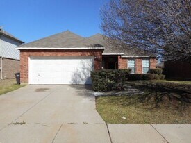 1941 Wild Horse Way in Justin, TX - Building Photo