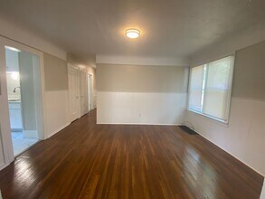17815 McIntyre St in Detroit, MI - Building Photo - Building Photo