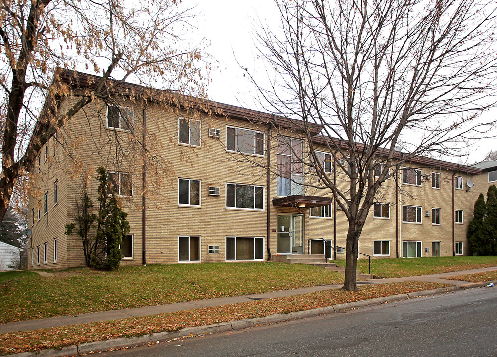 Minnehaha Apartments in St. Paul, MN - Building Photo