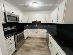 212 N K St in Lake Worth Beach, FL - Building Photo - Interior Photo