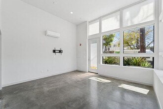200 N 36th St in Seattle, WA - Building Photo - Building Photo