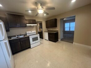 304 Orchard St in Forrest, IL - Building Photo - Building Photo