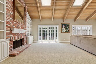 4182 Silliman Dr in Huntington Beach, CA - Foto de edificio - Building Photo