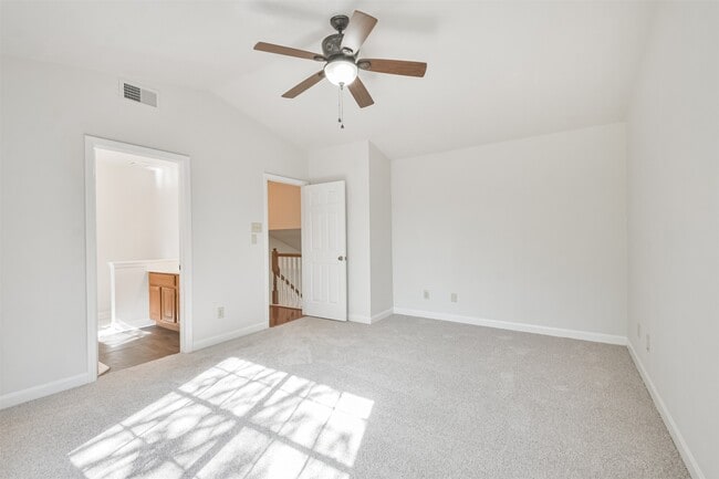 property at 3414 Kings Mountain Dr