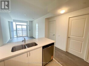 4955-4955 Yonge St in Toronto, ON - Building Photo - Building Photo