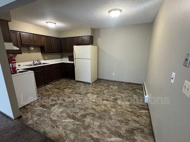 property at 1011 S 3rd St