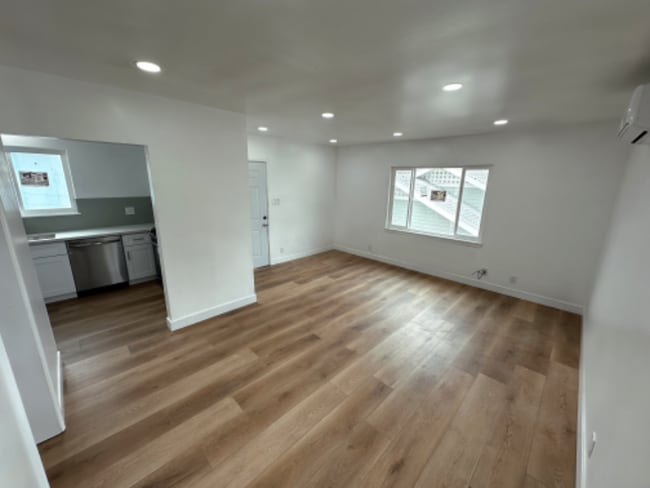 776 Junipero Ave, Unit 780 Junipero Ave in Long Beach, CA - Foto de edificio - Building Photo