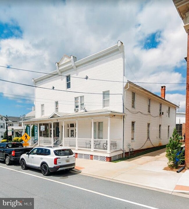 5 W Main St in Middletown, MD - Building Photo - Building Photo