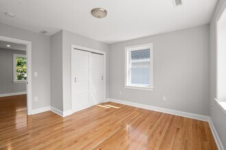 1 Orient Ave in Everett, MA - Building Photo - Building Photo