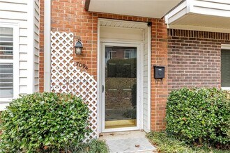 7094 Stonington Dr NE in Atlanta, GA - Building Photo - Building Photo