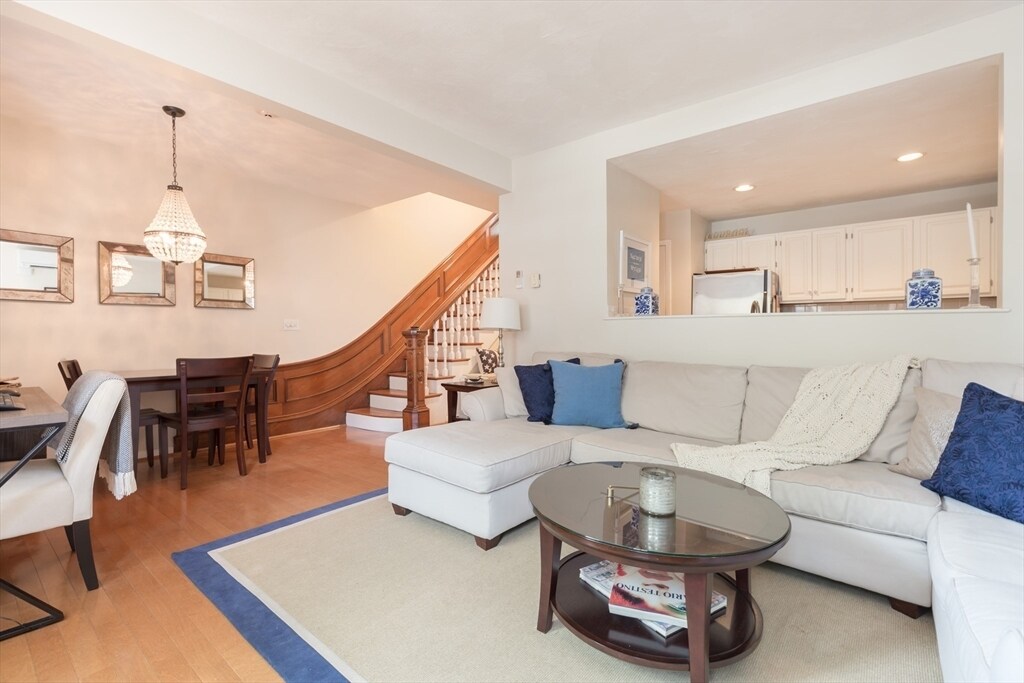 535 Columbus Ave, Unit 21 in Boston, MA - Building Photo