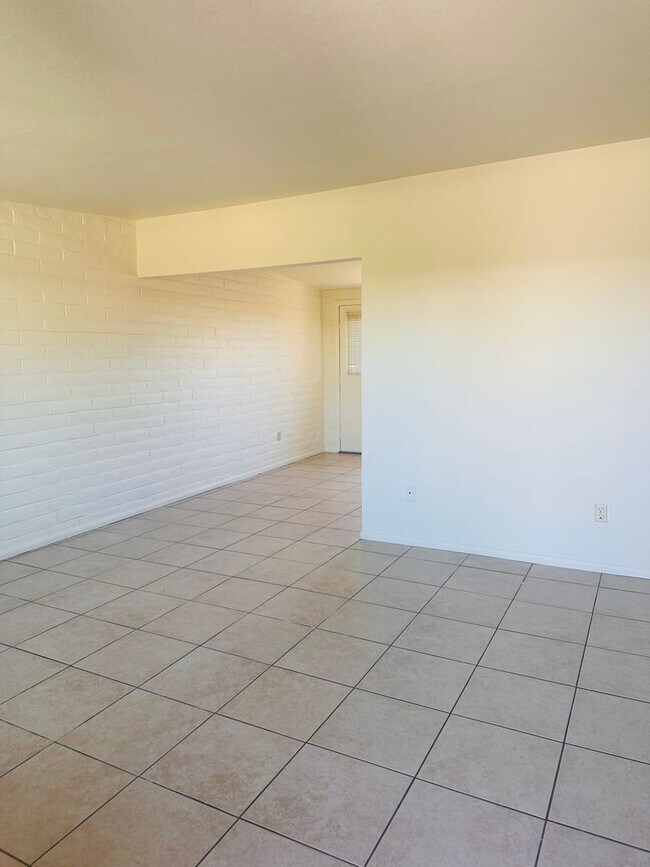 3025 E Blacklidge Dr-Unit -Blacklidge 3025 in Tucson, AZ - Building Photo - Building Photo