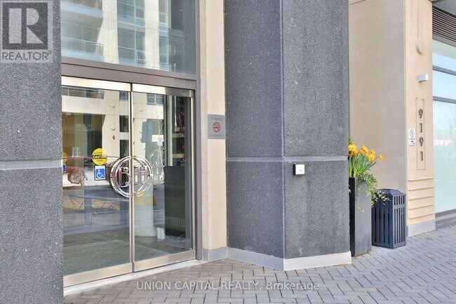 9191 Yonge St in Richmond Hill, ON - Building Photo - Building Photo