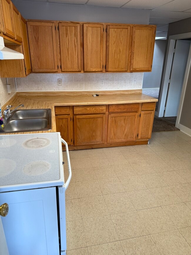 120 N Meridian St, Unit 2