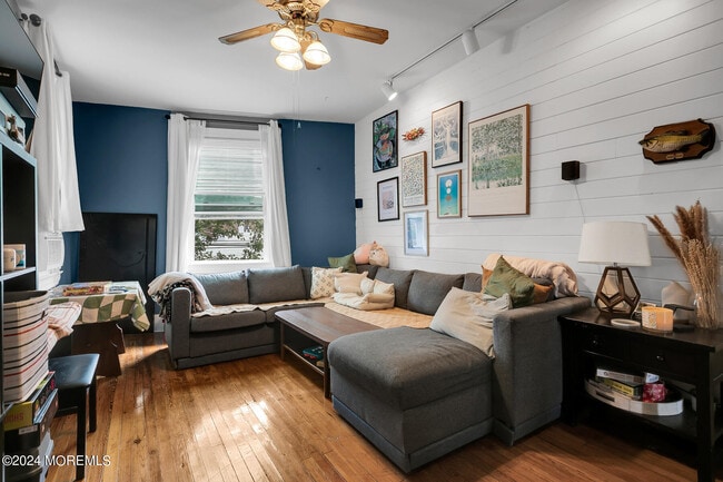 property at 7 Wharf Ave