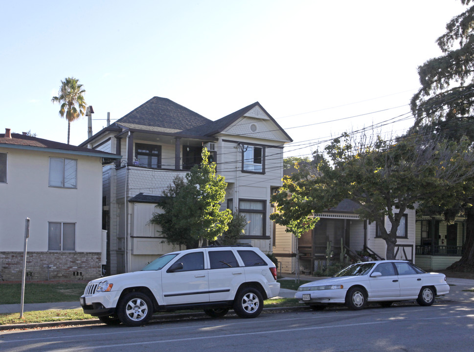 126-136 N 7th St in San Jose, CA - Building Photo