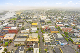 Eureka Central Apartments in Eureka, CA - Foto de edificio - Building Photo