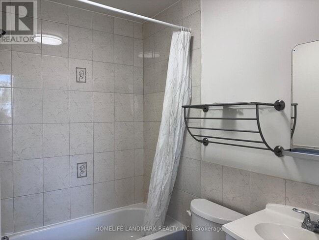 440 Spadina Ave. in Toronto, ON - Building Photo - Building Photo