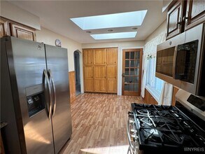 95 Deuro Dr in Niagara Falls, NY - Building Photo - Building Photo