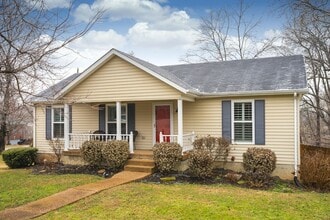 1464 Autumn Knoll Rd in Nashville, TN - Building Photo - Building Photo