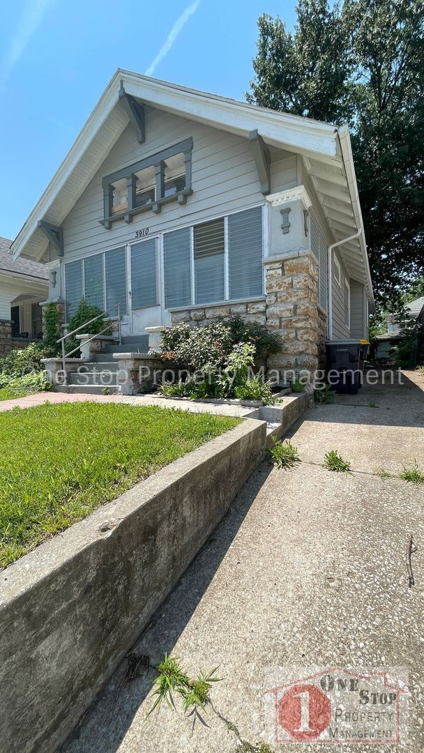 3910 College Ave in Kansas City, MO - Building Photo - Building Photo